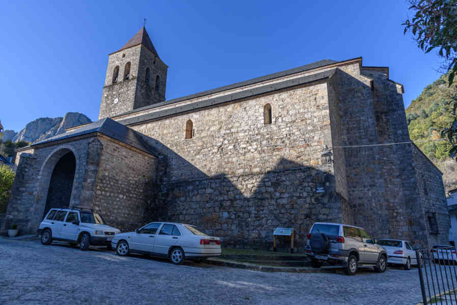 Huesca - Bielsa 05 - iglesia de Nuestra Señora de la Asunción.jpg